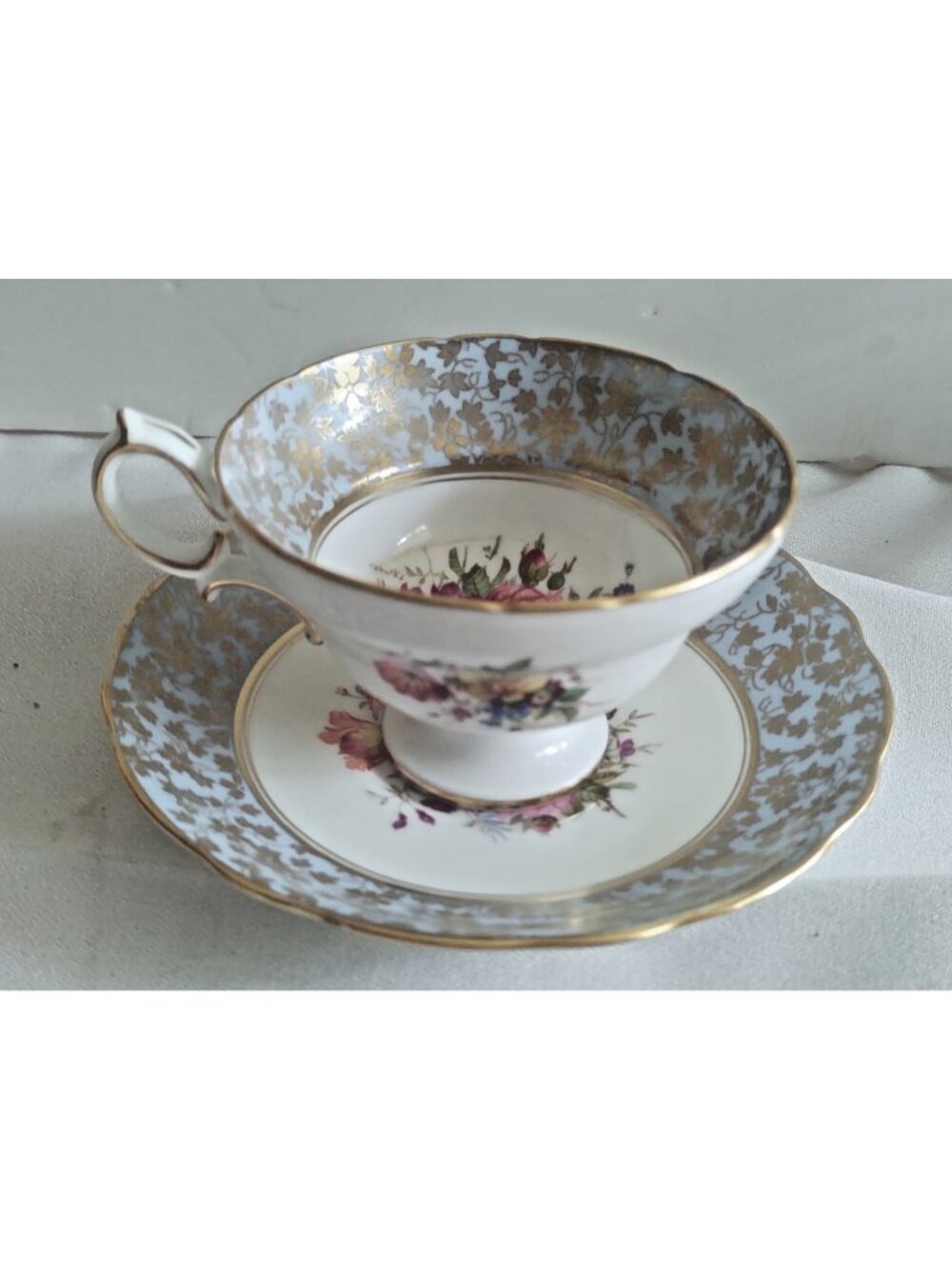 Vintage teacup and saucer set by Hammersley & Co. 1960's Floral & Gold Figree